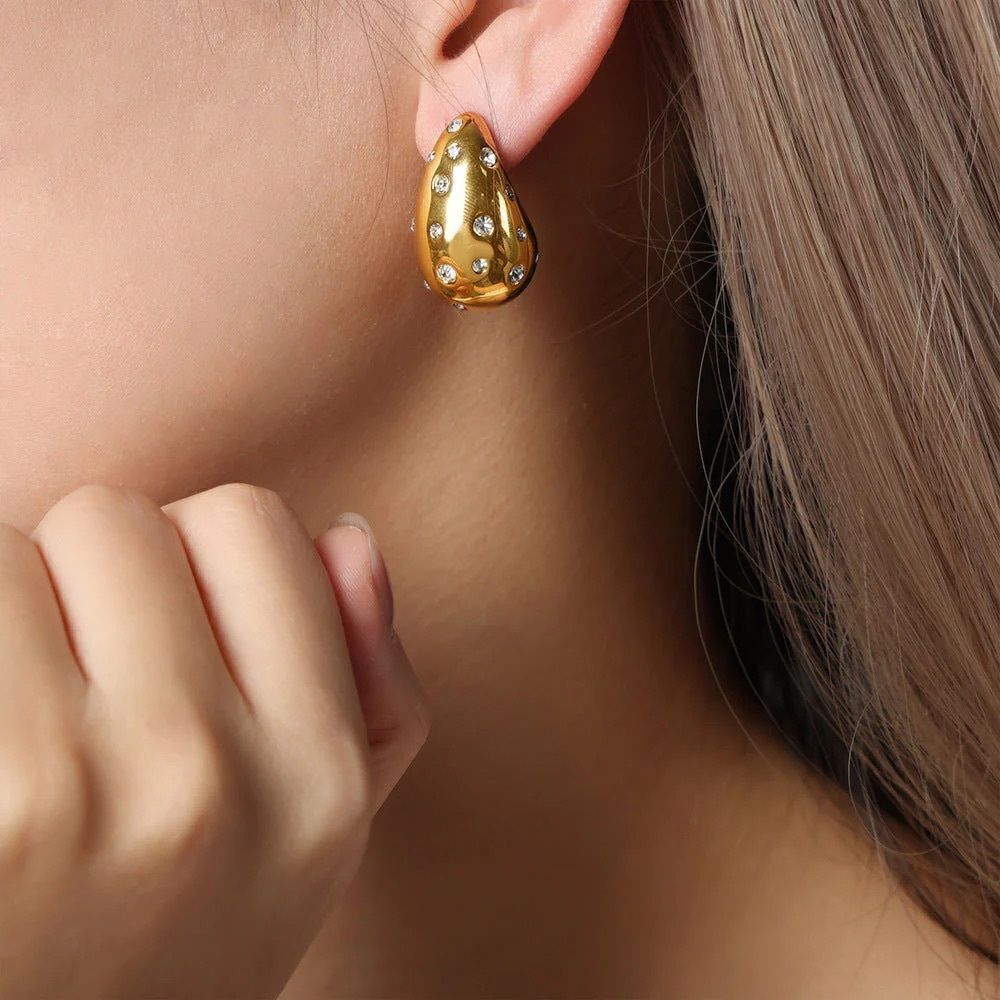 Golden Teardrop Stud Earrings with Crystals. Bloggers favourite - Picture 9 of 9